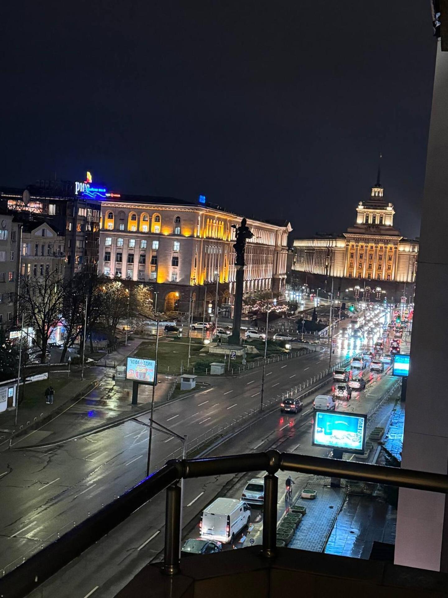 Апартамент Main Street Area Metro Washer&dryer View